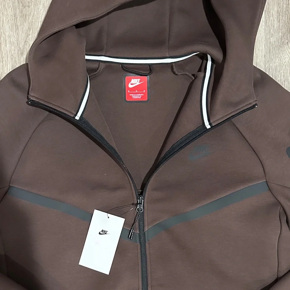 Nike Texh Fleece Men's Chocolate Brown Performance Jacket BRAND NEW - Picture 4 of 6